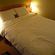 ダブルベッドの部屋です