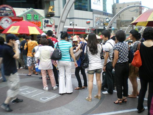気がつけば、行列は30人以上♪