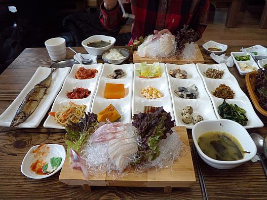 6.昼食の刺身定食