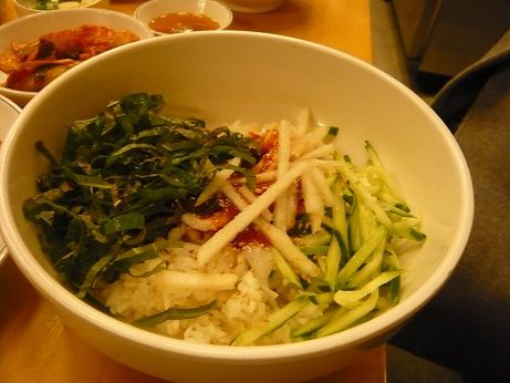 生肉のお店で頼んじゃダメですね・・・「イカ丼」