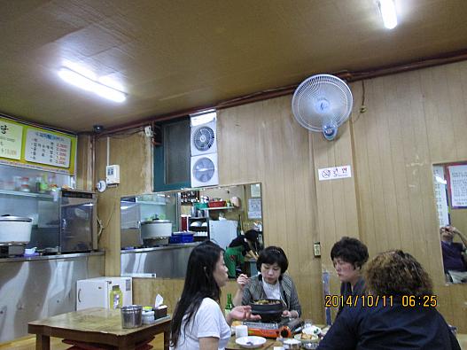 6時過ぎの店内♪