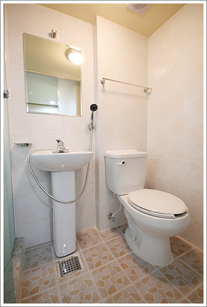　《全個室》シャワー、トイレ付き