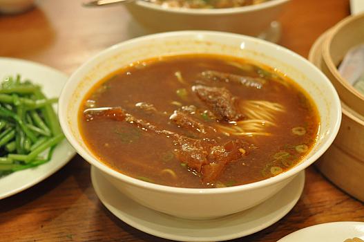 牛肉麺