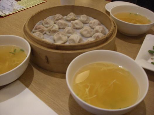小籠湯包