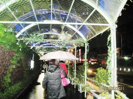 松山駅から夜市への遊歩道