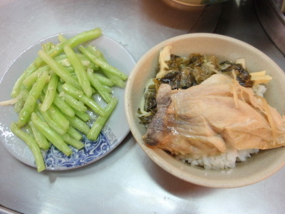 旗魚飯と炒青菜