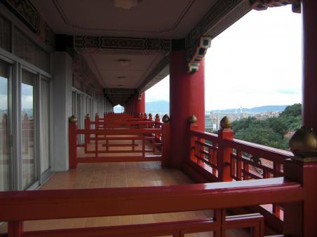 この広々としたテラスの雰囲気を味わえるのは、ここ圓山大飯店だけ！？