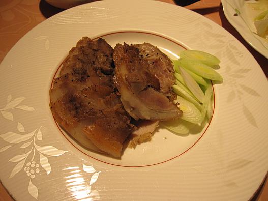 レストランで食べた豚肉はビールのおつまみにバッチリ