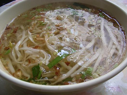 意麺　25T＄　日本人好みのあっさりもやしラーメン