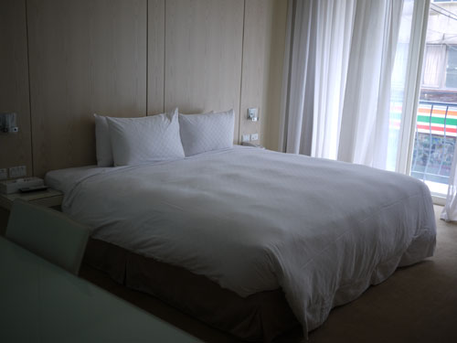 エリートツインルーム。
ベランダがあって、明るいお部屋でした。