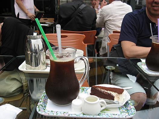 巨大アイスコーヒー