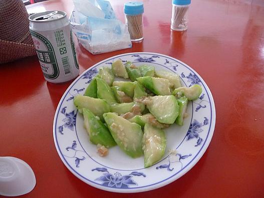 望安島での食事で注文した瓜炒め。美味しかったです。