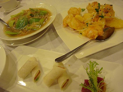 中山站三越の南西店