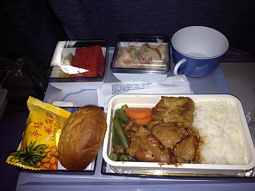 松山→羽田の機内食
鶏肉ご飯