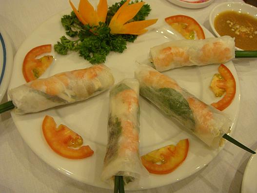 ベトナム料理の超定番、生春巻き。