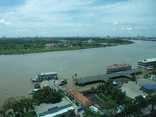 9Fから見たサイゴン川