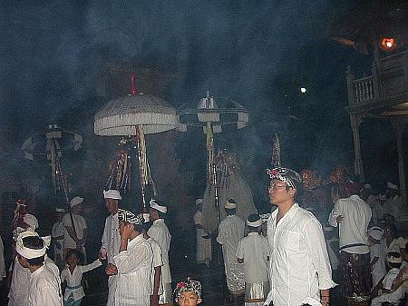 バリ島のお祭り「オダラン」 オダラン バンジャール プラ・デサ プラ・ダラムプラ・ブドゥグル