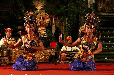インド風の舞踊