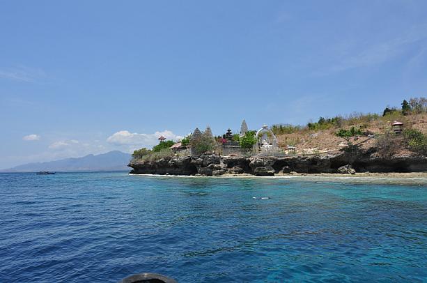 ボートで流れる景色を楽しむこと30分ちょいで、やって来ましたムンジャンガン島！