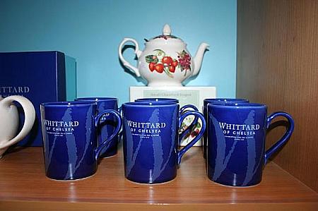 ティーカップ；350B
こちら、ブルーのカップはカフェでも使用されています。