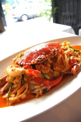 プーパッポンカリー ビギナー向け 渡り蟹のカレー炒め 海鮮料理 タイ料理 名物料理プーパッポンカレー