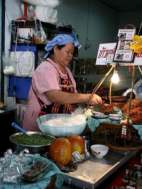 夏の風物詩「カオチェー」 ターチャーン バンコクナビ