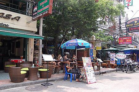 タイ料理のほかにも洋食のレストランが多く辛いものが苦手な旅行者には強い味方