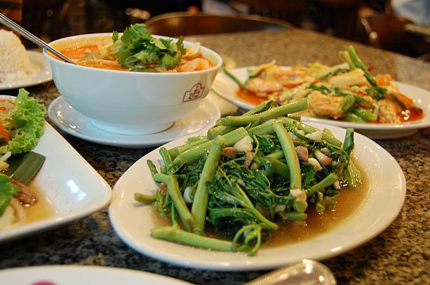 外国人が多いエリアですが、本格的なタイ料理が食べれることが人気があるレストランです。