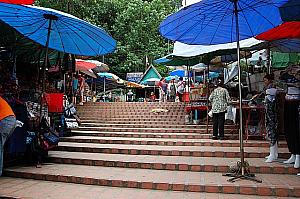 初めてのチェンマイ旅行！2泊3日編 チェンマイ 二泊三日 タイ 北部 ドイステープ 寺院 山北方のバラ