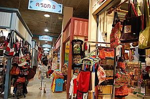 バンコクの夜の買い物スポットとして大人気のアジアティーク・ザ・リバーフロント