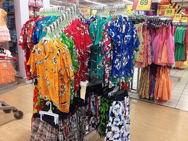 「ソンクラーン」向けの洋服です！毎年4月にあるタイの旧正月を祝う祝日の際にこのような明るい服を着ます。