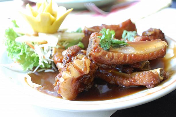 日本人の舌にも合う美味しいタイ料理をぜひ召し上がってみてください！