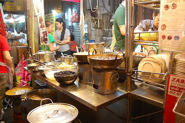 ここではタイ人が大好きな中華系スイーツが美味しく食べれることで人気があります。