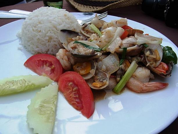 こちらのレストランは、タイ料理も洋風の創作料理も美味しいです。
