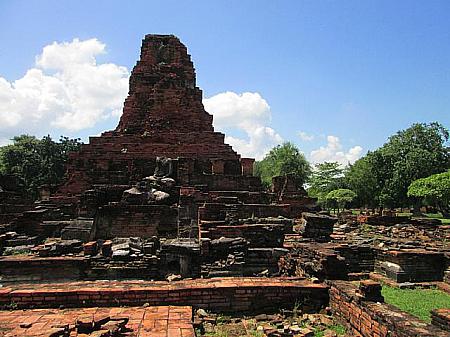 ワット・プラパーイルアンの崩れた寺院