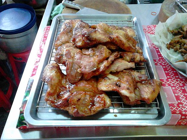 コームーヤーン　豚の首肉のあぶり焼