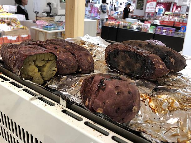 最近、バンコクのスーパーではよく焼き芋を見かけます。タイに焼き芋ブームが到来するかも！？
