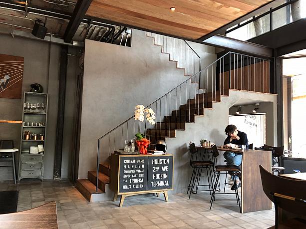 サトーンの人気カフェの支店がトンロー・ソイ11の入り口にオープンしました。