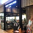 BTSプルンチット駅直結のエムクオーティエにあるカフェ「グレイハウンド・カフェ」にやって来ました。