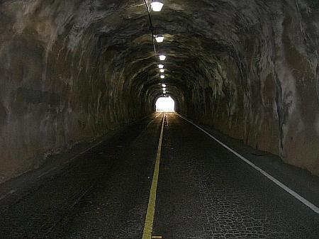 カハラトンネル