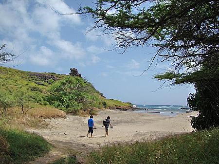 このあたりはカ・イヴィ沿岸と呼ばれます。カ・イヴィはハワイ語で「骨」。