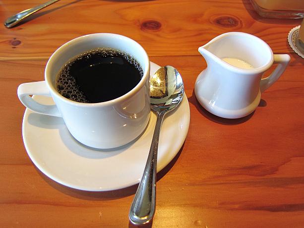 「急ぎのランチ」の名前の通り、スープからコーヒーまで、それほど待たずにいただけました。お昼にコース、ちょっと贅沢な気分です。