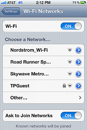 「ノードストローム」店内や店頭では「Nordstrom_Wi-Fi」を選択