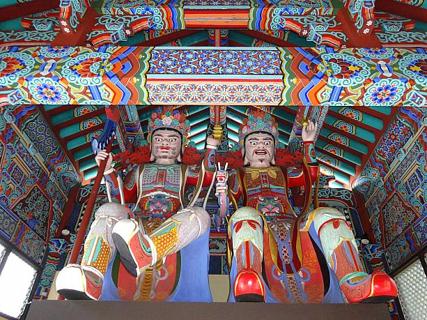 パロロ渓谷に、韓国国外で最大といわれる韓国寺院があることは、意外と知られていません。