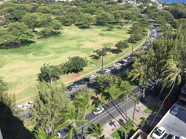 公園の緑がいっぱい！ワイキキの中心地からは少し離れますが（といっても徒歩圏内）、隠れ家的ブティックホテルとして、定宿にしているセレブもいるそうですよ。