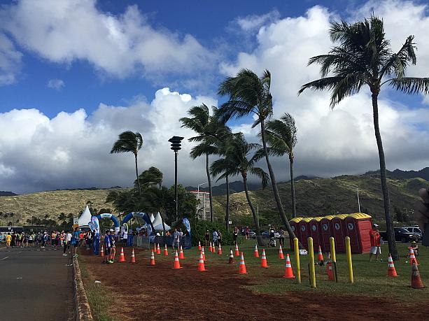 これまでハワイにはなかった「駅伝」「リレーレース」という走り方を、開催のたびに、少しずつ地元に浸透させつつあります。