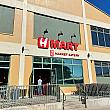 1982年創業。全米に60以上、イギリスやカナダにも店舗を持つ韓国系スーパーといえばこのHマート。こちらは昨年5月にオープンしたハワイ州現在唯一のカカアコ店です。