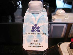 水道水をそのまま飲むのがチョッといやな香港、無料ミネラルウォーターは嬉しい！