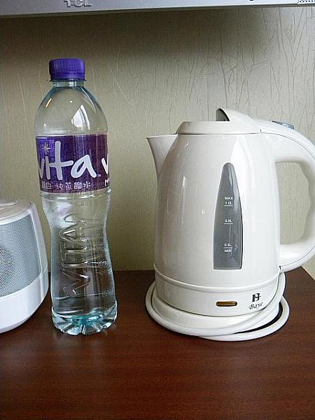 お水と湯沸かし器