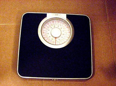 すべての客室に体重計があります。